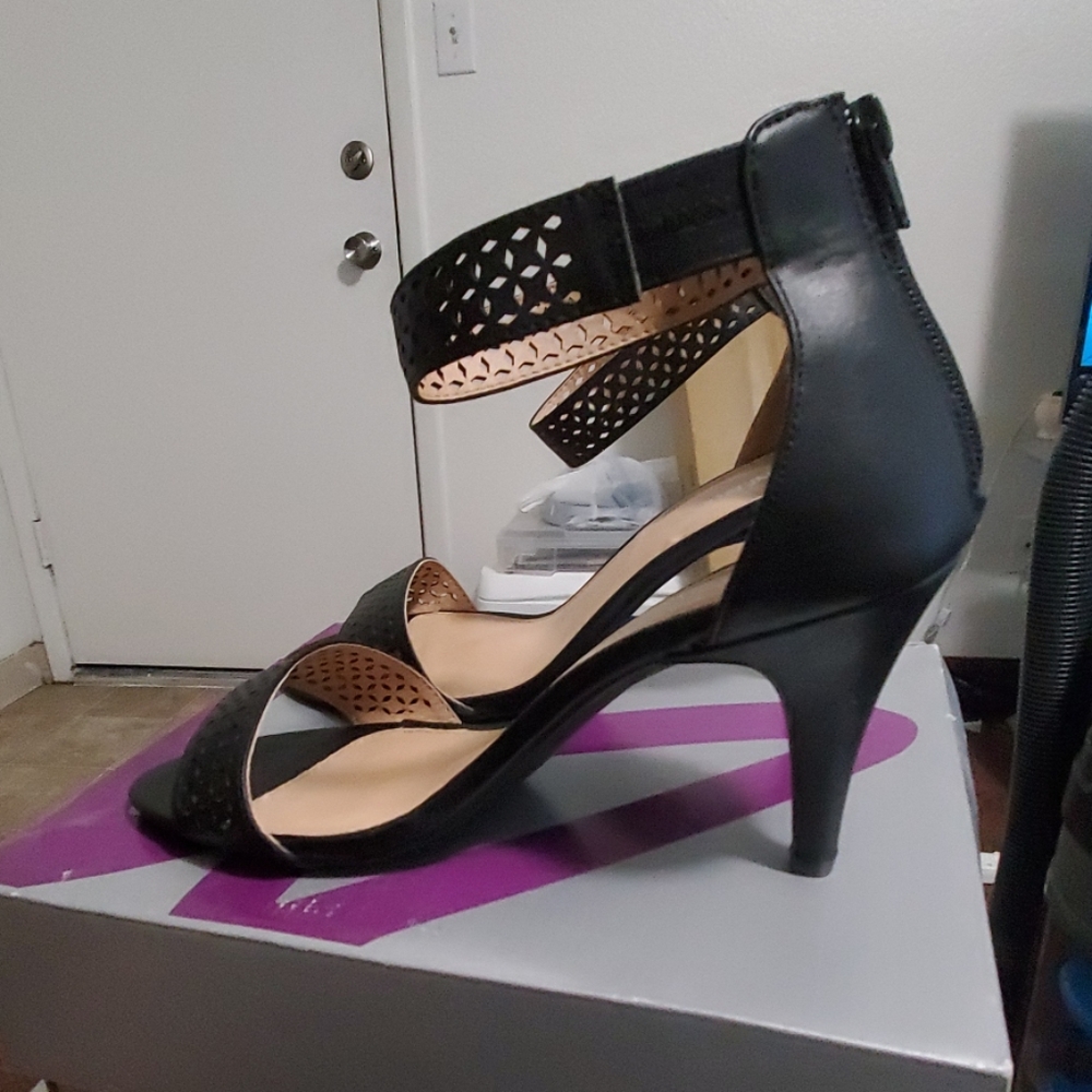 Beautiful black sandals.
